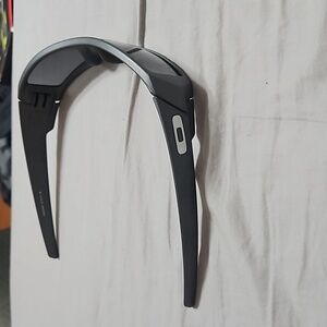 Oakley casccan black sunglasses no scratches no wear and tare just don't like